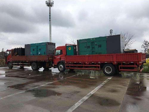 长岭涂抹密封胶后，需要等待多长时间才能安装水冷式机油散热器密封件？